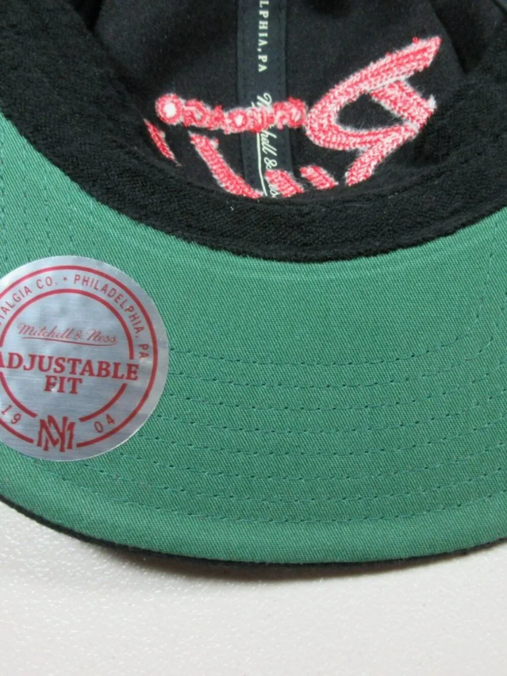 Mitchell & Ness mens black Chicago Bulls Wool leather strapback NBA HWC NWT